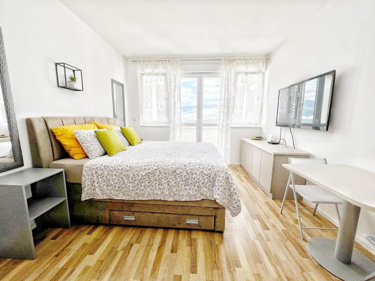 Studio Apartma Pag Blue Ocean 1 With Sea View Pag Town Exterior foto
